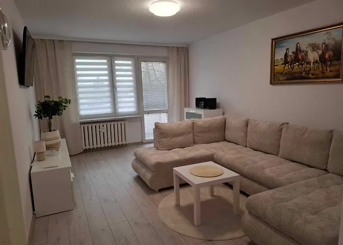 Apartament 50 M Z Balkonem Na Parterze